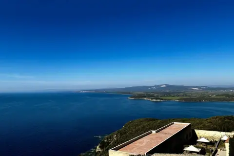 Vista panoramica sul mare della Maremma, ideale per scoprire cosa visitare in maremma in 3 giorni.